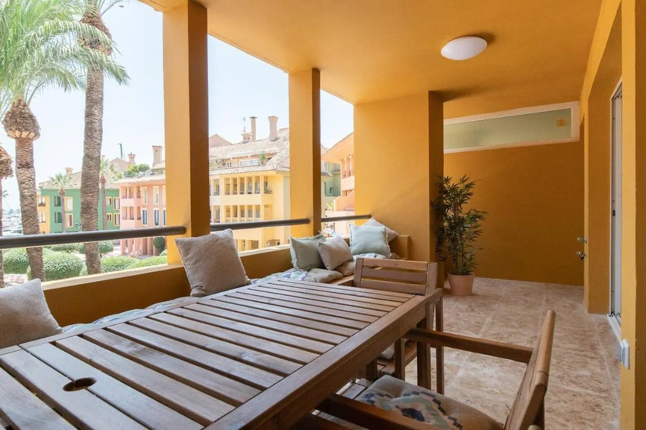 Appartamento Puerto Sotogrande Con Vistas Al Mar